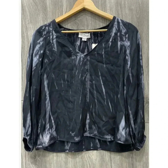 NWT Women's Navy and Blue Velvet‎ Anthropologie Blouse $150.0 - Picture 2 of 7